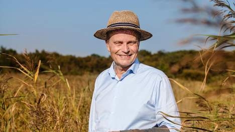 Natuurhersteller Willem Ferwerda voert Duurzame 100 aan